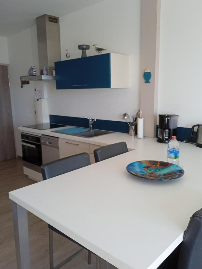 Ferienwohnung Lestrevet, Les Pieds Dans L Eau Plomodiern Exterior foto